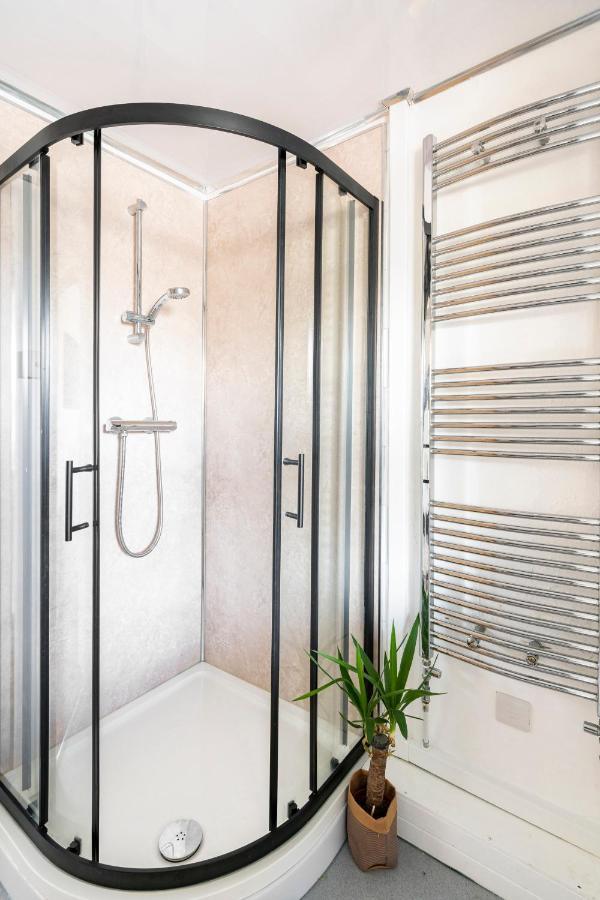 Lovely 1-Bedroom Property With Balcony In West End Glasgow Ngoại thất bức ảnh