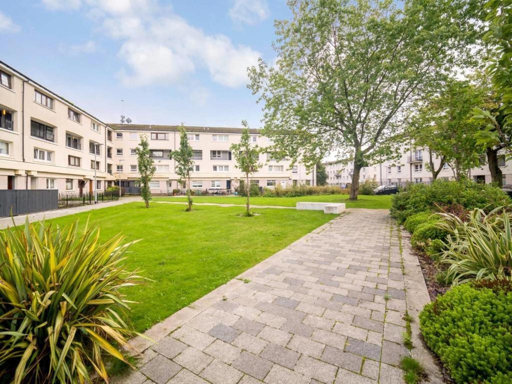 Lovely 1-Bedroom Property With Balcony In West End Glasgow Ngoại thất bức ảnh